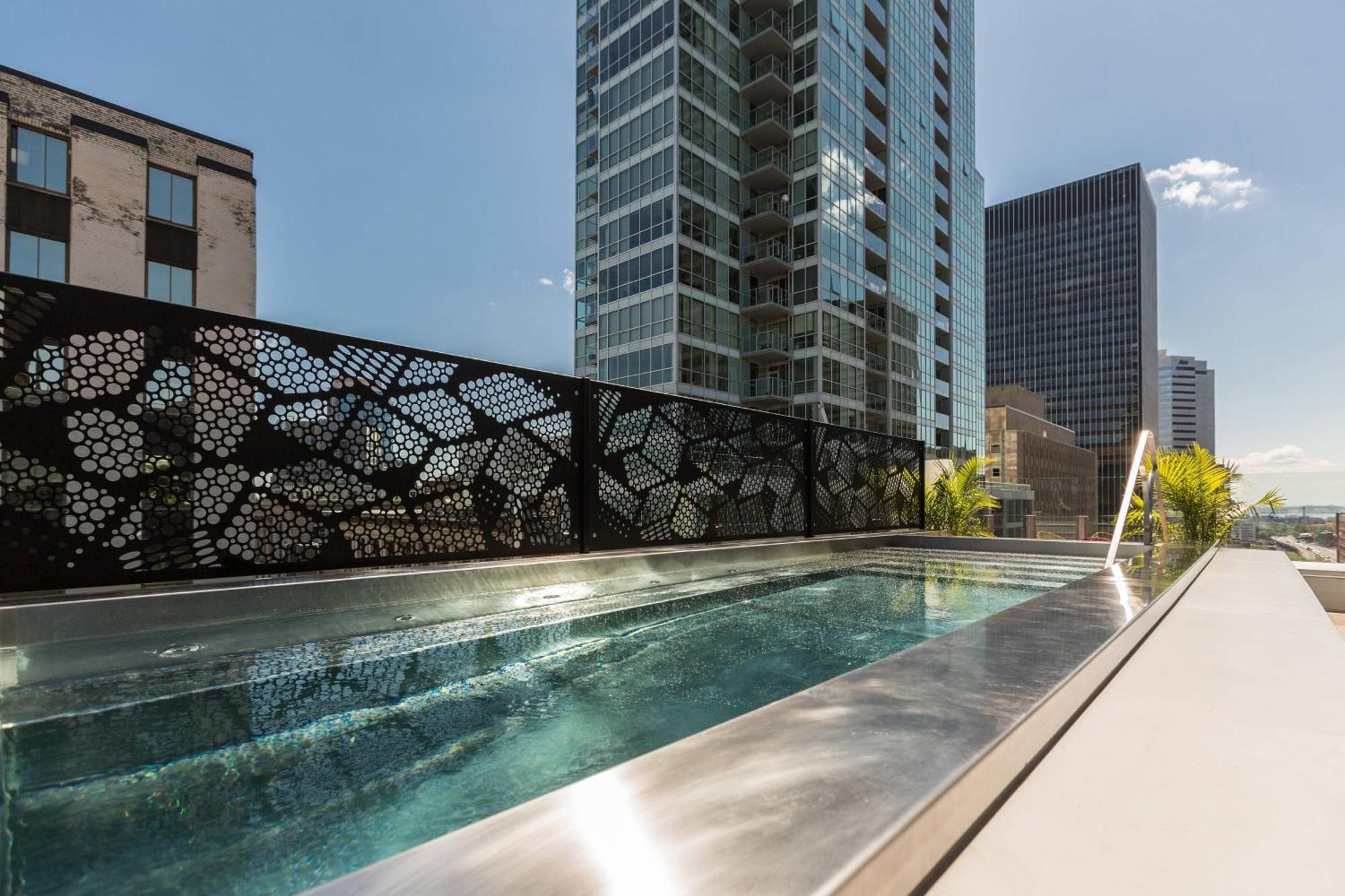 Renaissance Montreal Downtown Hotel Экстерьер фото