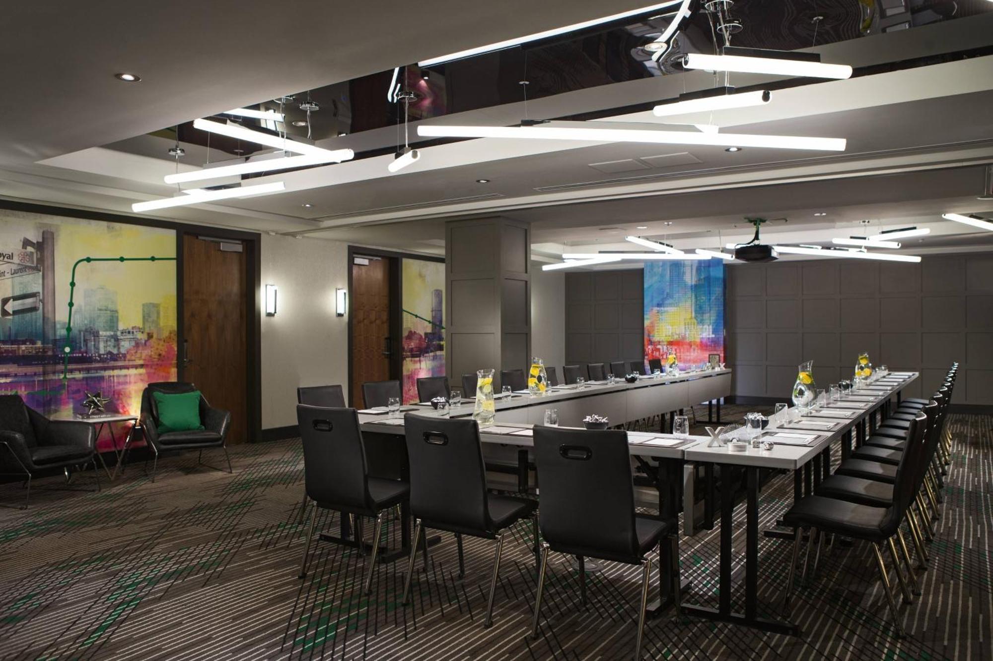 Renaissance Montreal Downtown Hotel Экстерьер фото